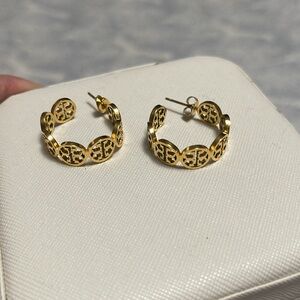 Tory Burch hoops like new